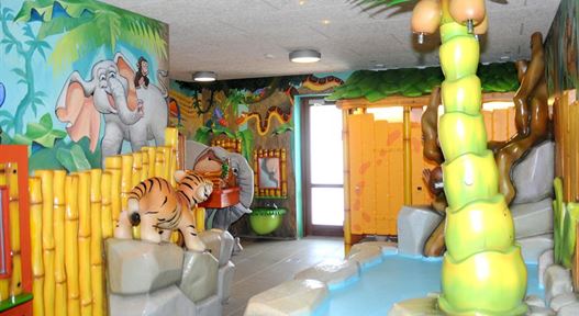 Jungle bad og toilet 